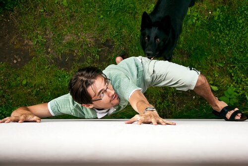 köpekten korkan adam