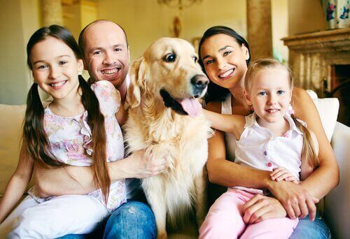 köpeği olan aile