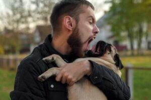 Köpekler Sahiplerinin Stresini Hisseder