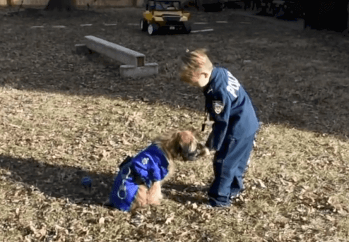 beraber poliscilik oynayan oliver ve ruby